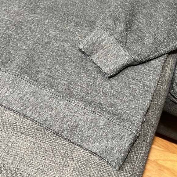 Women’s embellished Sweatshirt - Picture 8 of 9